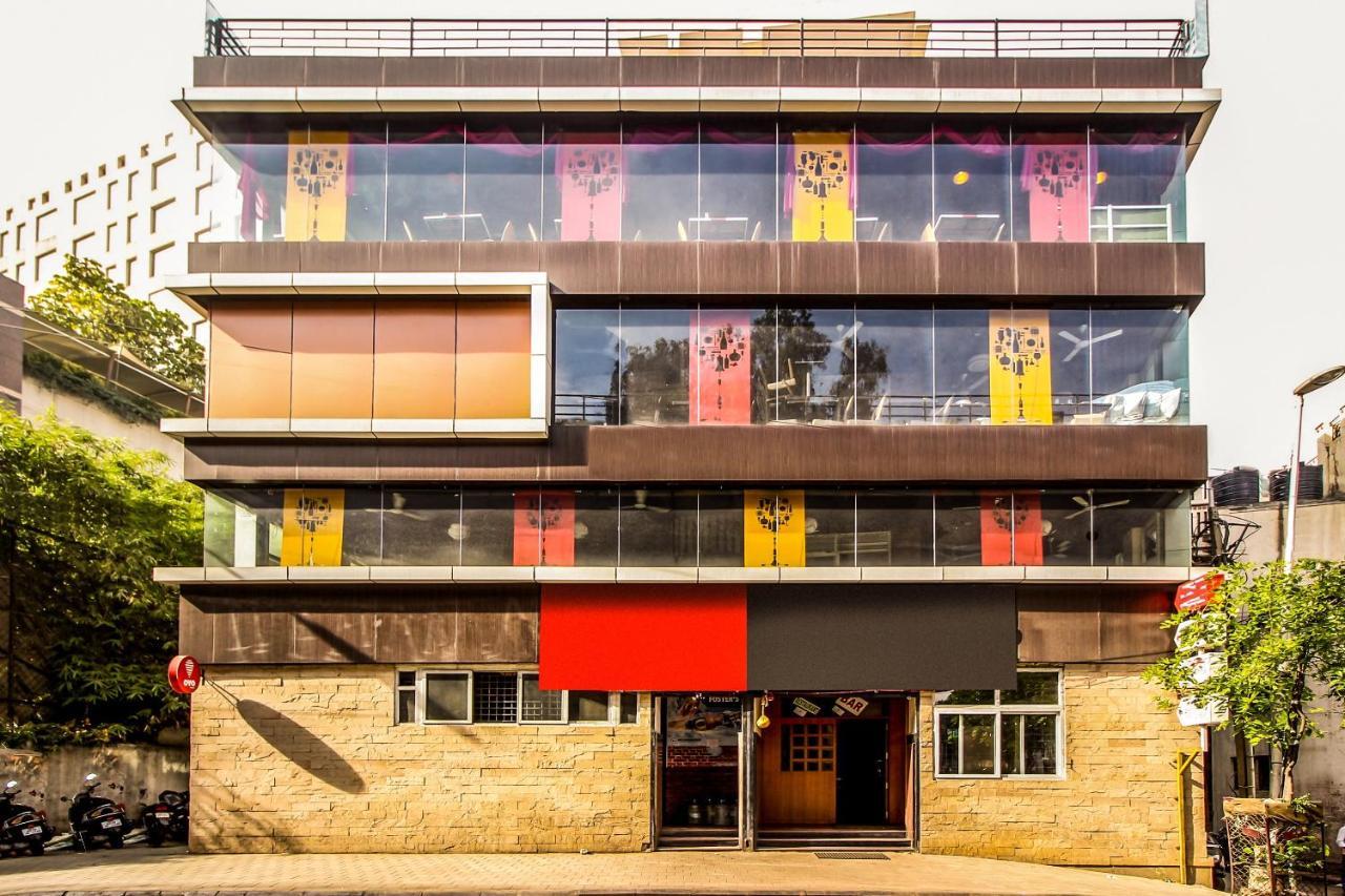 Mg Road One Hotel Bangalore Exterior photo